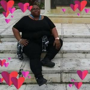 Meet your Posher, Shanita